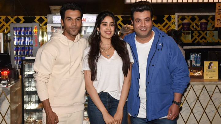 Janhvi Kapoor spotted at PVR ICON to promote Roohi