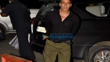 Photos: Akshay Kumar, Jacqueline Fernandez and Nushrratt Bharuccha snapped arriving from Ayodhya at the Kalina airport