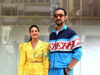 Photos: Amyra Dastur and Kunal Kapoor snapped during Koi Jaane Na promotions