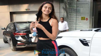 Photos: Ananya Panday snapped at a dance class in Andheri