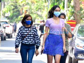 Photos: Ananya Panday snapped at a shoot in Bandra