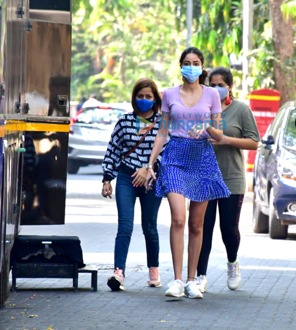 photos ananya panday snapped at a shoot in bandra 3
