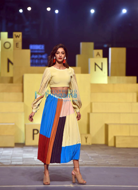 Photos: Ananya Panday walks the ramp at the grand finale of Lakme Fashion Week 2021