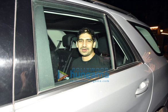 photos celebs attend alia bhatts birthday party at karan johar house in bandra 7