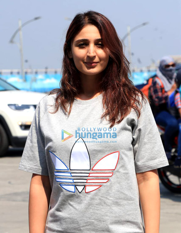 photos dhvani bhanushali snapped at m2m ferry wharf 2