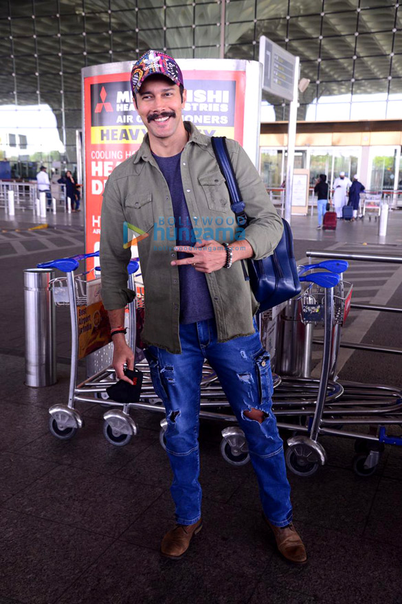 photos dia mirza pranitha subhash rajniesh duggal and aditi sharma snapped at the airport 3