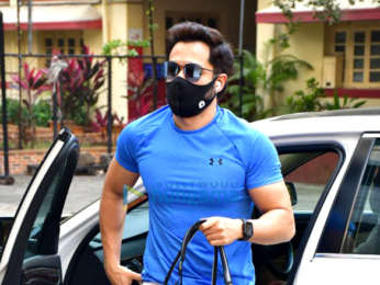 Photos: Emraan Hashmi spotted at gym