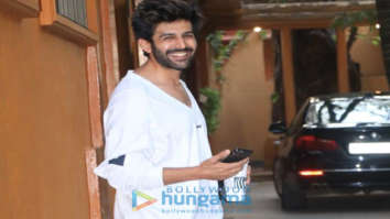 Photos: Kartik Aaryan snapped at dance class in Andheri