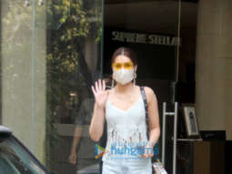 Photos: Kriti Sanon spotted in Santacruz