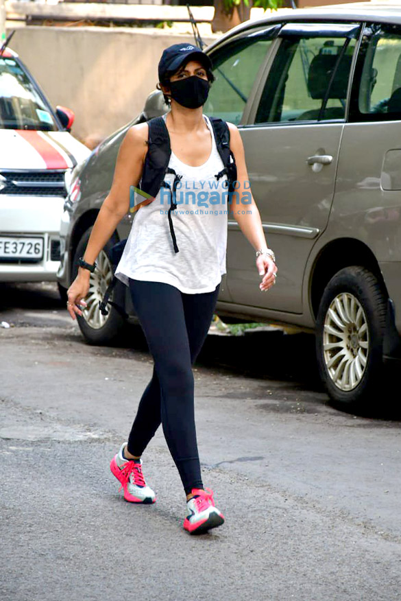 photos mandira bedi spotted during her morning walk 2