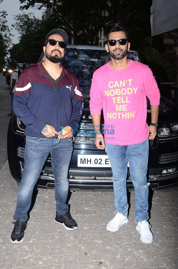 photos mika singh and rahul vaidya snapped in andheri 1