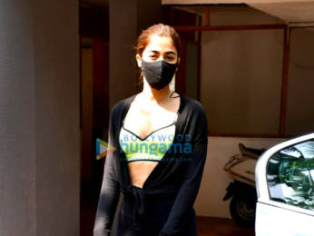 Photos: Pooja Hegde spotted in Bandra