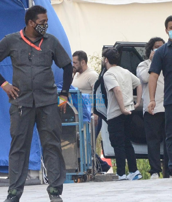 photos salman khan snapped at yrf studios in andheri 2