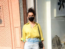 Photos: Sanya Malhotra snapped in Juhu