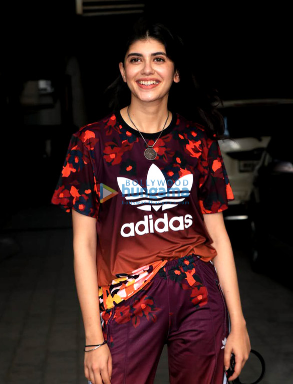 photos sanjana sanghi snapped at dance class in andheri 1