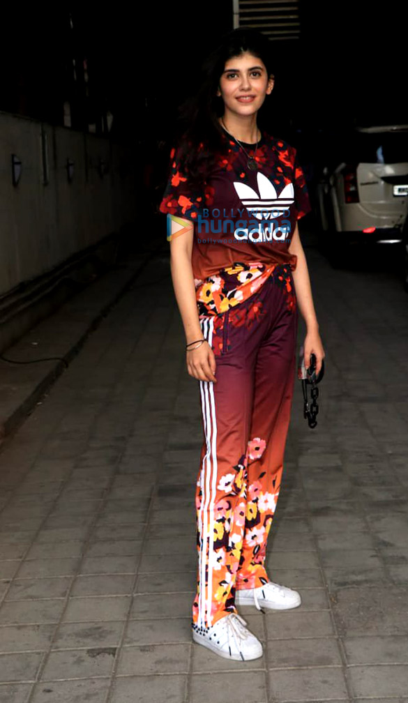 photos sanjana sanghi snapped at dance class in andheri 4