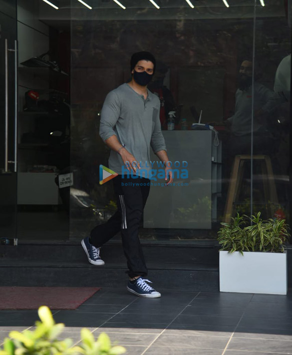 photos sooraj pancholi snapped at a bike showroom looking for new bike in santacruz 4