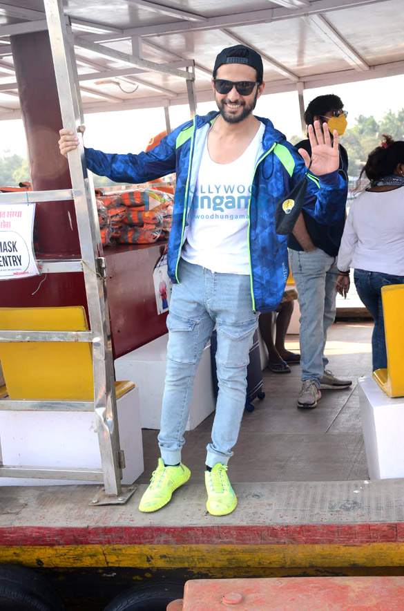photos vatsal sheth snapped at a jetty 2