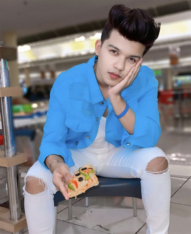 Riyaz Aly's latest pictures make us crave for pizza