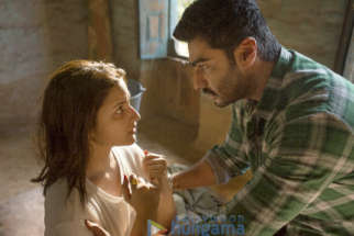 Movie Stills Of The Movie Sandeep Aur Pinky Faraar