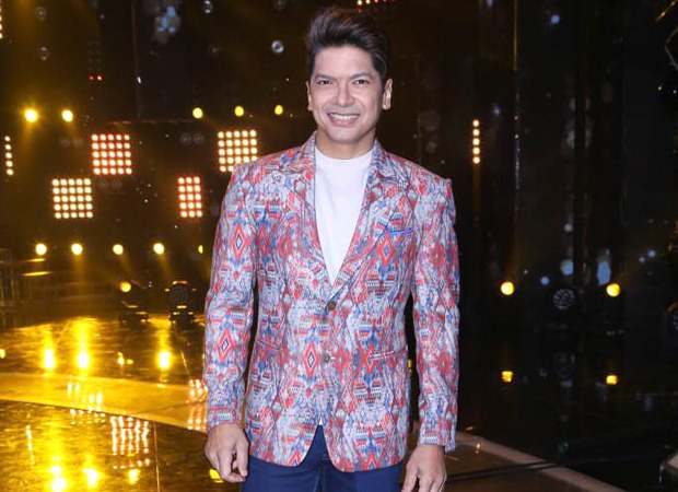 Shaan plays a Kishore Kumar-themed antakshari with top singers on Indian Pro Music League