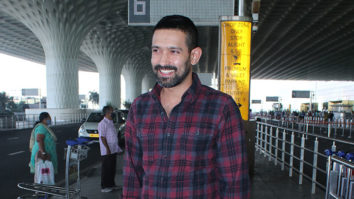 Spotted – Vikrant Massey, Shriya Pilgaonkar, Jay Bhanushali with family at Airport