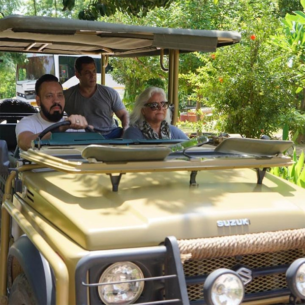 Salman Khan goes on desert safari in Rajasthan