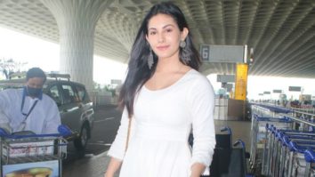 Amyra Dastur spotted at Airport