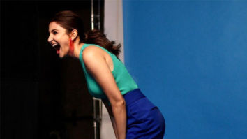 Anushka Sharma is all about colour blocking with minimalistic approach in this happy picture