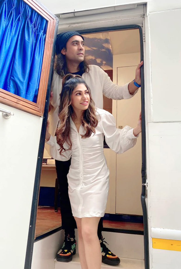 Jubin Nautiyal bowls Tulsi Kumar in this new episode of Indie Hain Hum season 2 Jubin Nautiyal bowls Tulsi Kumar in this new episode of Indie Hain Hum season 2