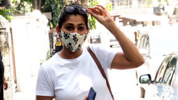 Kubra Sait spotted at Pradhan clinic