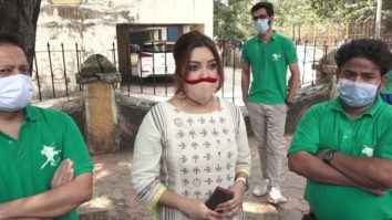 Payal Ghosh distributes food to needy people in Andheri