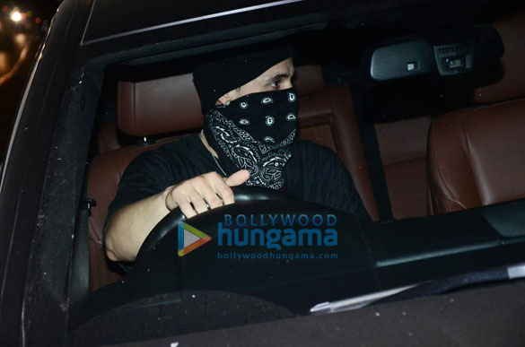 photos asim riaz spotted at the gym 5
