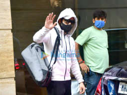 Photos: Emraan Hashmi spotted at a gym in Bandra