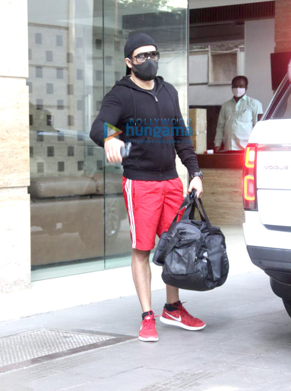 photos emraan hashmi spotted in bandra 2 2