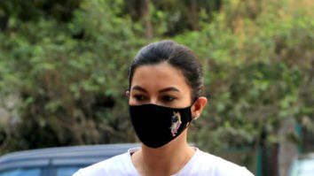 Photos: Gauahar Khan snapped in Versova
