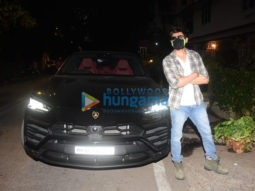 Photos: Kartik Aaryan snapped in Bandra