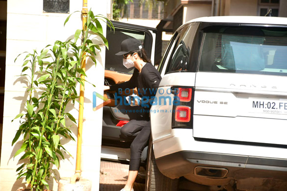photos katrina kaif spotted in bandra 2