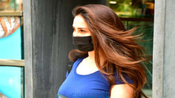 Photos: Kim Sharma spotted at Food Hall