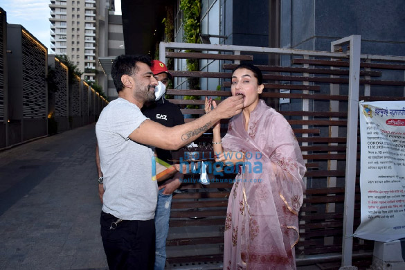 photos pavitra punia celebrates birthday with eijaz khan 4