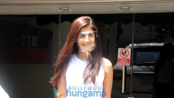 Photos: Pooja Hegde snapped at the gym in Santacruz