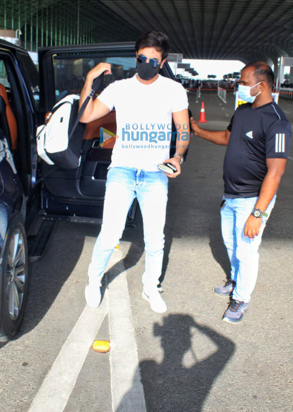 photos ranbir kapoor and alia bhatt snapped at the airport 4 3