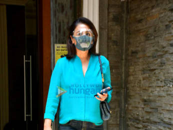 Photos: Ranbir Kapoor and Neetu Singh spotted at a clinic