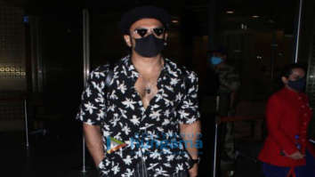 Photos: Ranveer Singh and Pooja Hegde snapped at the airport