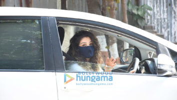 Photos: Raveena Tandon snapped in Bandra