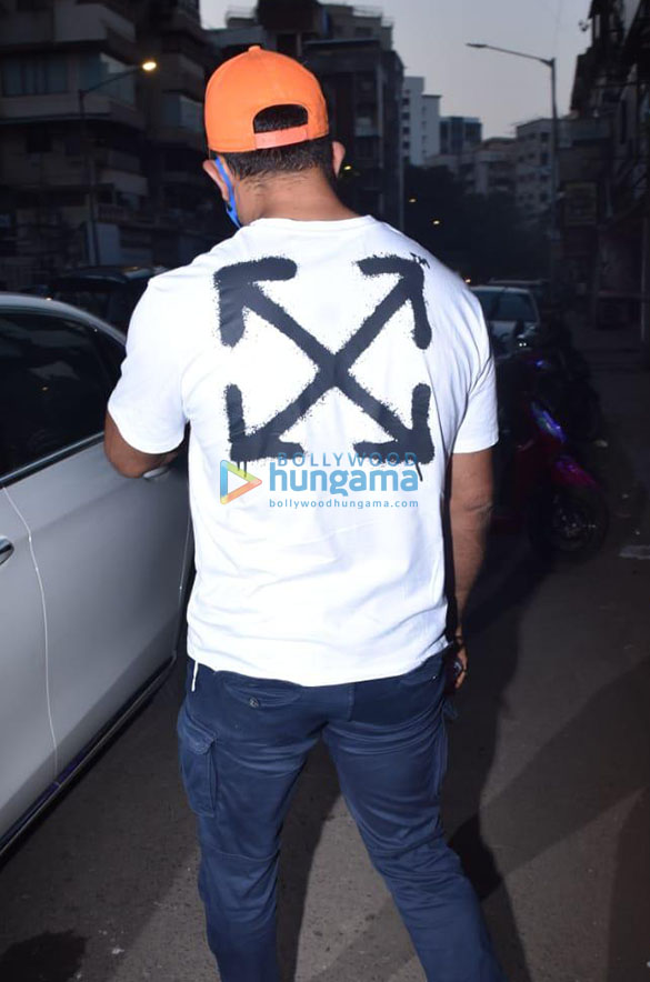 photos sharad kelkar snapped in lokhandwala 3