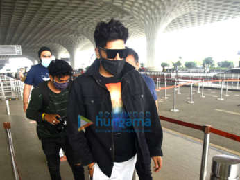 Photos: Tamannaah Bhatia, Hina Khan, Tinaa Dattaa and others snapped at the airport