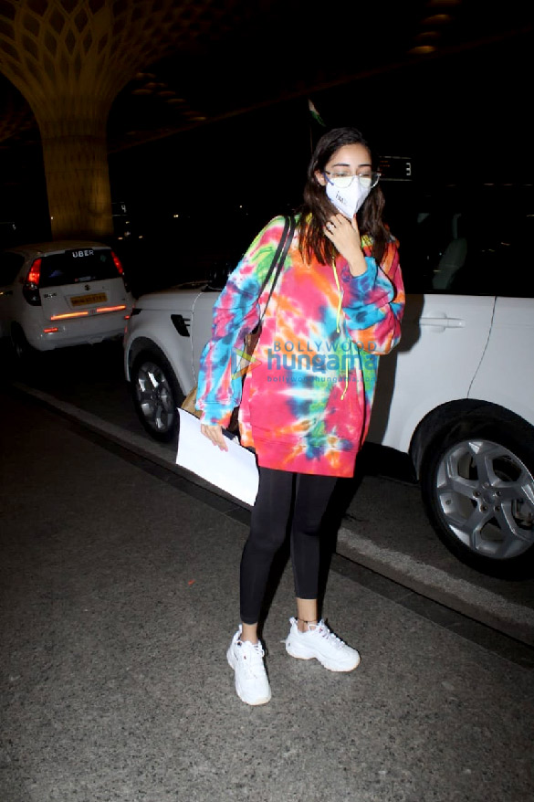 photos varun dhawan shreyas talpade giorgia andriani and others snapped at the airport 00012 2