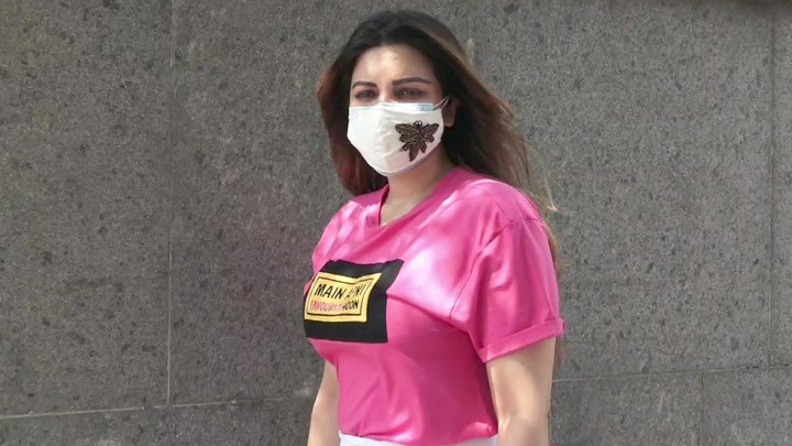 Shama Sikander spotted at Windsor Grande Residences in Andheri