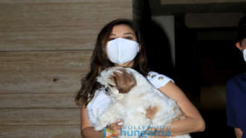 Photos: Sophie Choudry snapped in Bandra